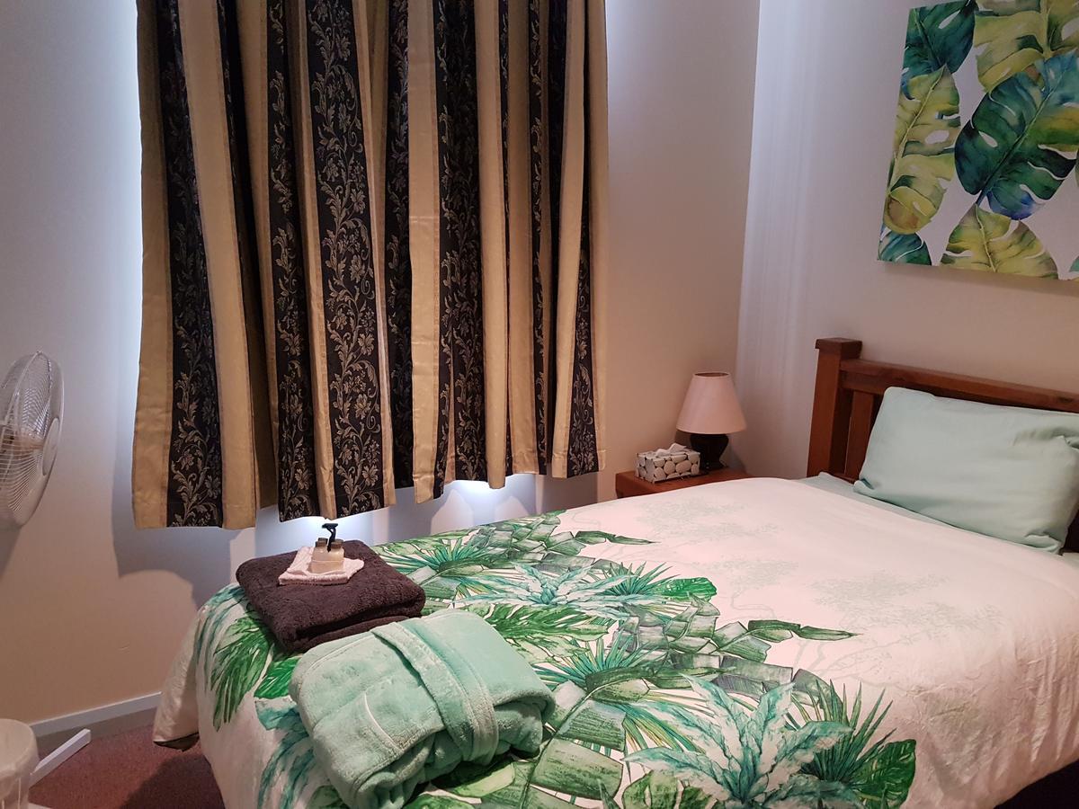 Queen Of The Murchison Guest House & Cafe Cue Eksteriør billede